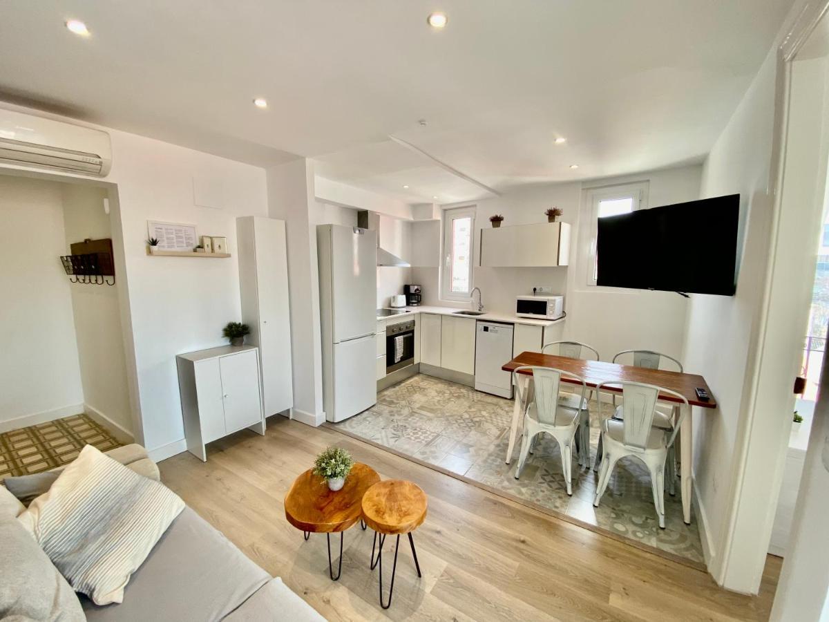Suite Apartment Anselm Barcelona Cornellà de Llobregat Extérieur photo