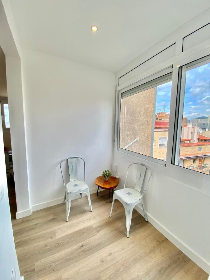 Suite Apartment Anselm Barcelona Cornellà de Llobregat Extérieur photo